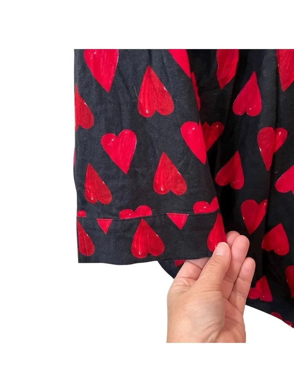 Victoria's Secret Women’s Long Sleeve Pajama Top Black Red Hearts Size: XXL NWT